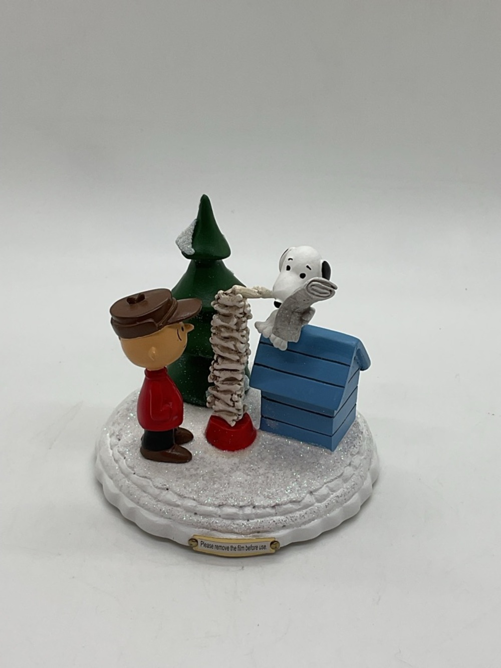 Hawthorne Village Peanuts Snoopy & Charlie Brown Winter Figurine
